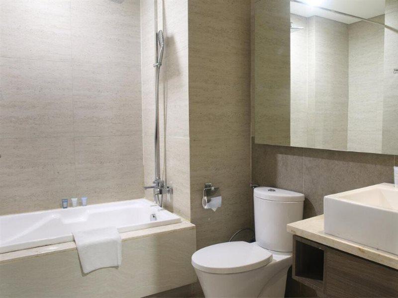 Graha Makara Suite Hotel & Residence Cikarang Εξωτερικό φωτογραφία